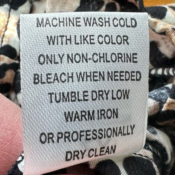 Harve Benard Leopard Print Button Front Top 2X - Picture 7 of 8